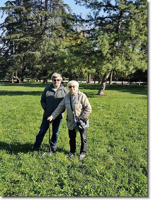 Clicca per scorrere le foto originali ingrandite